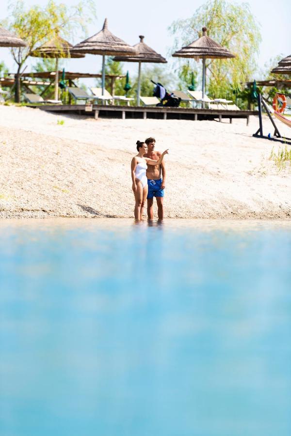 St. Martins Therme & Lodge Frauenkirchen Extérieur photo