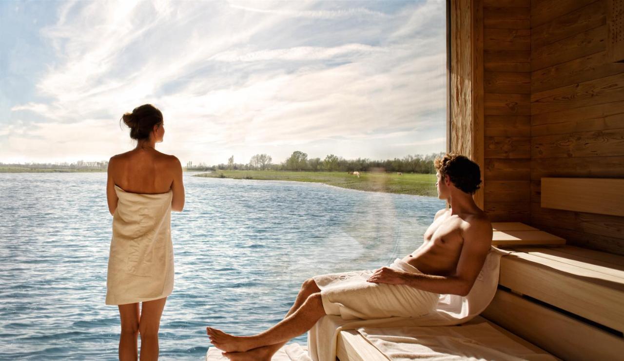 St. Martins Therme & Lodge Frauenkirchen Extérieur photo